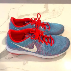 Nike Fury Sneakers! Youth 5.5- blue and pink. Fits size 6-6.5 women foot.